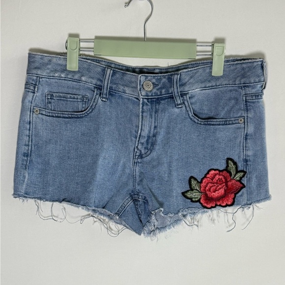 Express shortie low rise shorts • Women’s size 8 - Picture 1 of 7